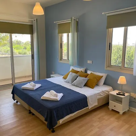 Villa Tennis And Country Club *