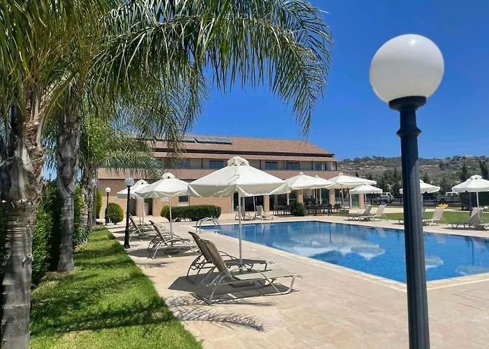 Villa Tennis And Country Club *