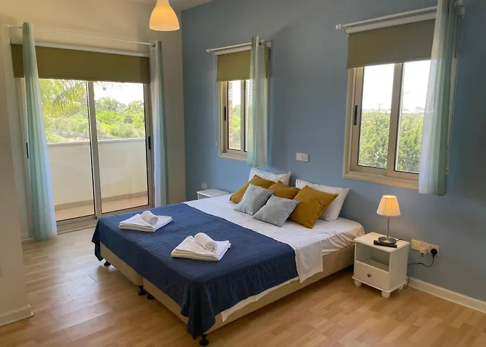 Villa Tennis And Country Club *