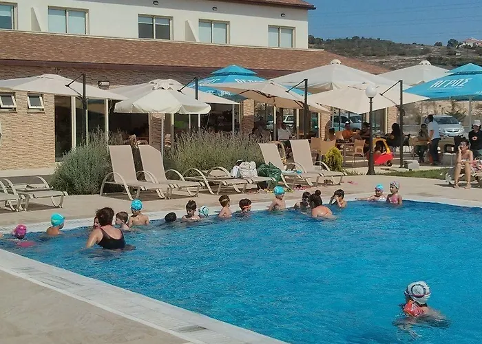 Villa Tennis And Country Club *