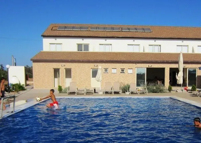 Villa Tennis And Country Club *