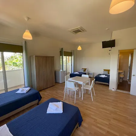 Villa Tennis And Country Club