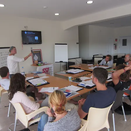 וילה Tennis And Country Club *