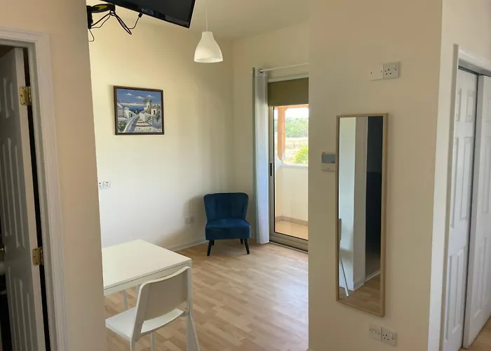 تنس اند كاونتري كلوب