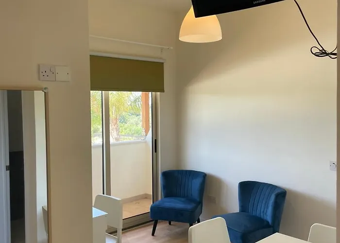 Willa Tennis And Country Club *