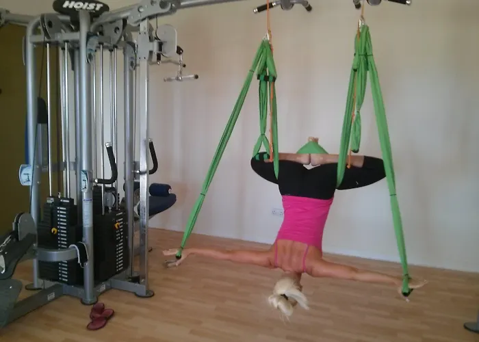 تنس اند كاونتري كلوب * بروتاراس