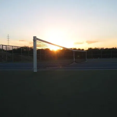 Villa Tennis And Country Club *